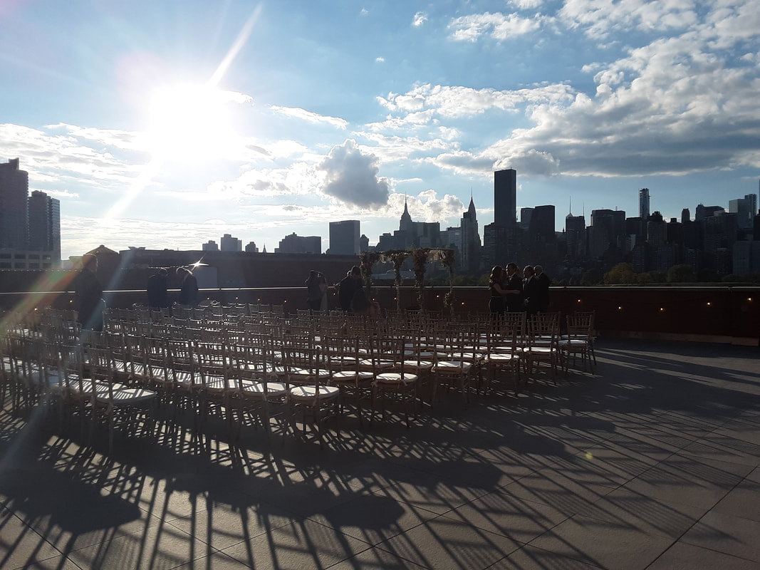 Manhattan Skyline View While Setting Up For An Event Tapuz Inc